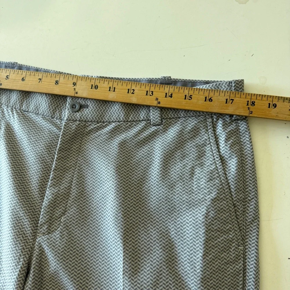 Nike Golf Tour Performance Dri-FIT Pants Mens 35 x 32 Grey Chevron 483599-082